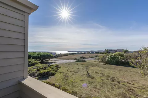 2026 Compass Ct, Bodega Bay, CA 94923 photo 2