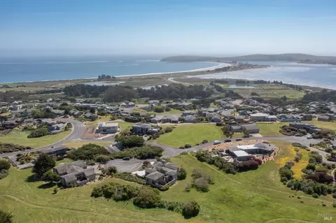 2026 Compass Ct, Bodega Bay, CA 94923