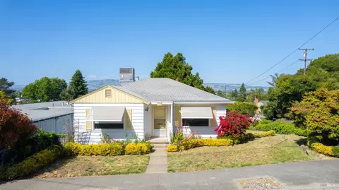 100 Belle View Ave, Petaluma, CA 94952