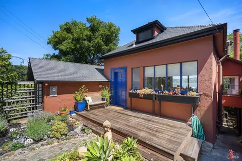 18 Girard Ave, Sausalito, CA 94965