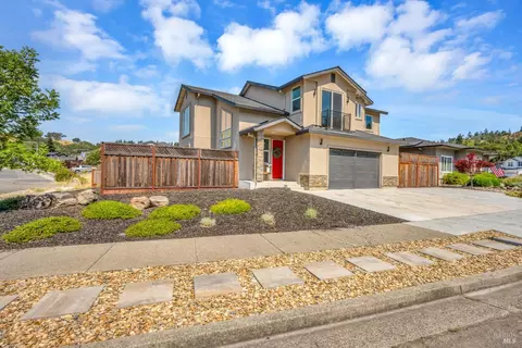 3541 Aaron Dr, Santa Rosa, CA 95404