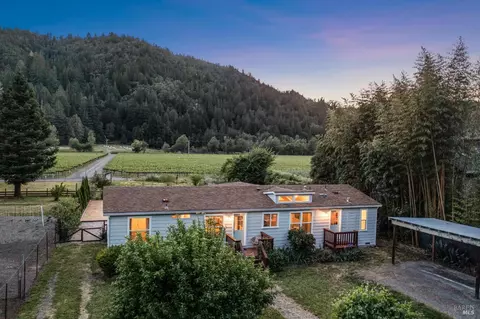 16554 Laughlin Rd, Guerneville, CA 95446