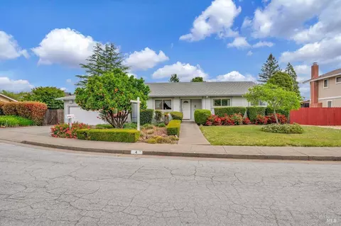 4 Colleen Ct, Novato, CA 94947