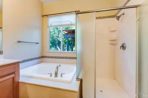 422 Decanter Cir, Windsor, CA 95492 photo 15