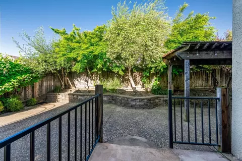 422 Decanter Cir, Windsor, CA 95492 photo 20
