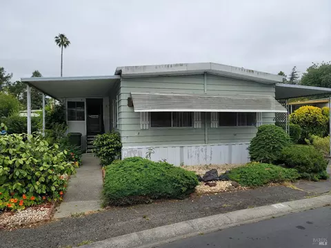 18 N Napa Dr, Petaluma, CA 94954