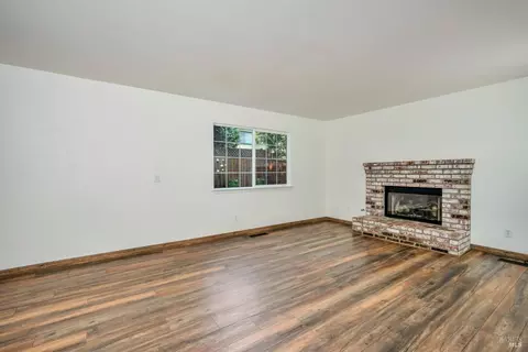 505 Walten Way, Windsor, CA 95492 photo 11