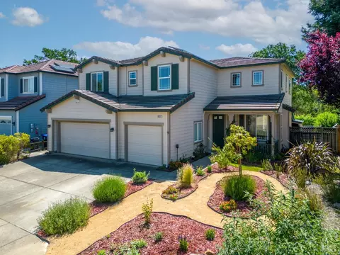497 Kennwood Dr, Ukiah, CA 95482