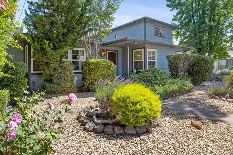 757 Dexter St, Santa Rosa, CA 95404