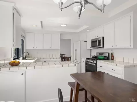 1362 Shea Ter, Vallejo, CA 94591 photo 13