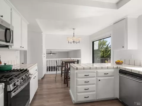 1362 Shea Ter, Vallejo, CA 94591 photo 15