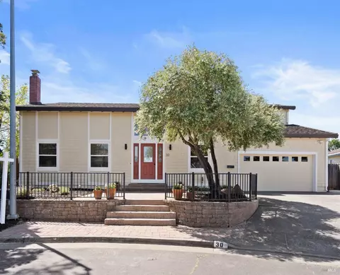 30 Woodland Ct, Novato, CA 94947