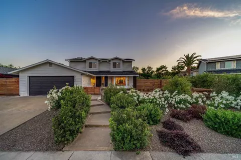 3104 Hyde Park Pl, Napa, CA 94558