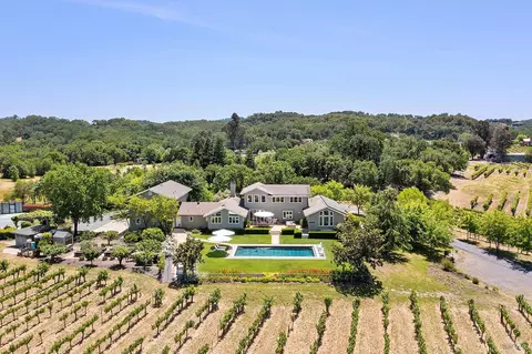 647 Lytton Station Rd, Healdsburg, CA 95448
