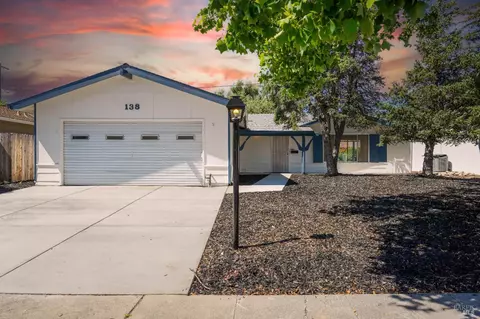 138 Olympic Cir, Vacaville, CA 95687