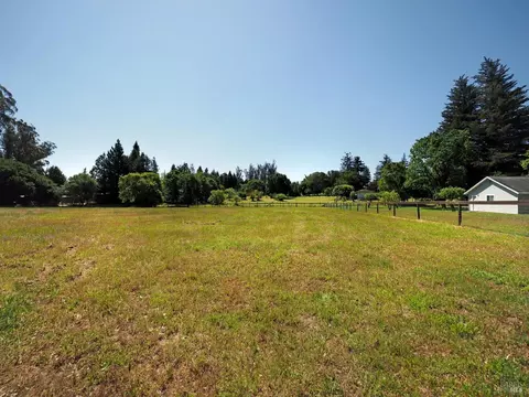 5851 Fredricks Rd, Sebastopol, CA 95472 photo 28