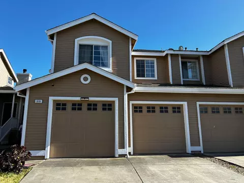 319 Flagstone Cir, Suisun City, CA 94585