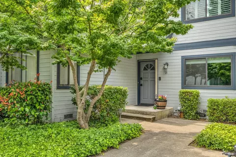 21 Village Pkwy, Napa, CA 94558