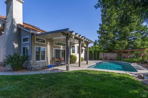 233 Silver Eagle Way, Vacaville, CA 95688 photo 7