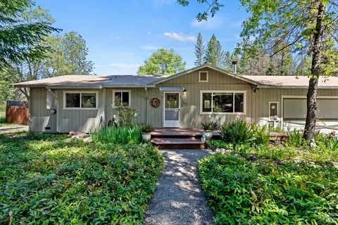 1370 Hoiland Rd, Laytonville, CA 95454