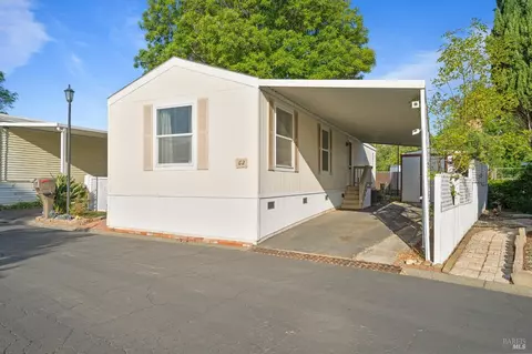 62 Goya Dr, Fairfield, CA 94534