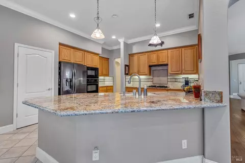 1637 Landmark Dr, Vallejo, CA 94591 photo 14