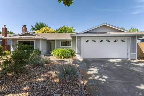 1781 Glenbrook Dr, Santa Rosa, CA 95401