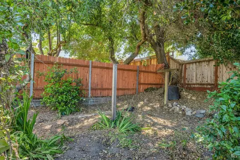 215 E Spring St, Napa, CA 94559 photo 22