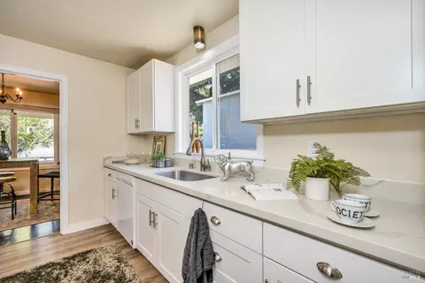 215 E Spring St, Napa, CA 94559 photo 6