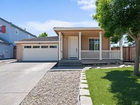 1980 Montevino Dr, Santa Rosa, CA 95407