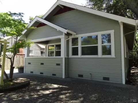 228 Carrillo St, Santa Rosa, CA 95401 photo 4