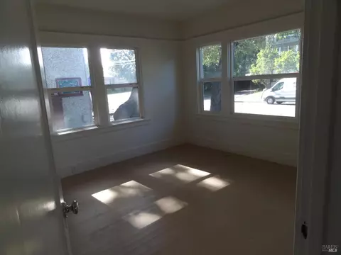 228 Carrillo St, Santa Rosa, CA 95401 photo 8