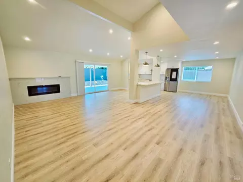 1219 El Centro Ave, Napa, CA 94558