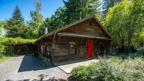 374 Bohemian Hwy, Sebastopol, CA 95472