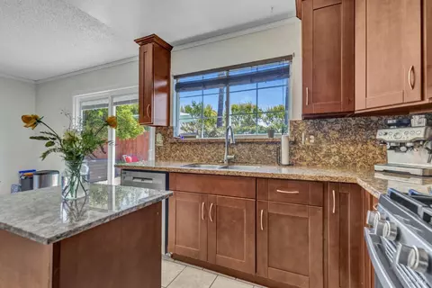 101 Merrimac Ct, Vallejo, CA 94589 photo 2