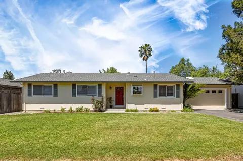 133 Windsor Palms Dr, Windsor, CA 95492