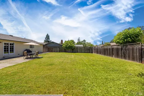 133 Windsor Palms Dr, Windsor, CA 95492 photo 19