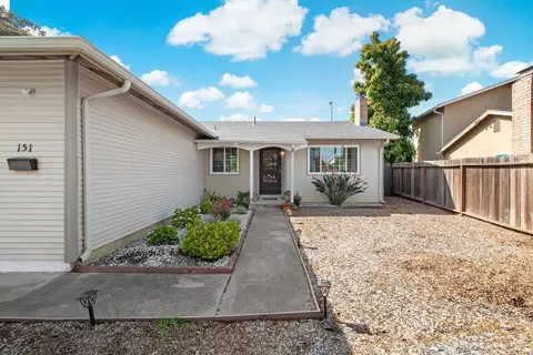 151 Inverness Dr, Vallejo, CA 94589 photo 4