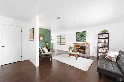 151 Inverness Dr, Vallejo, CA 94589 photo 7