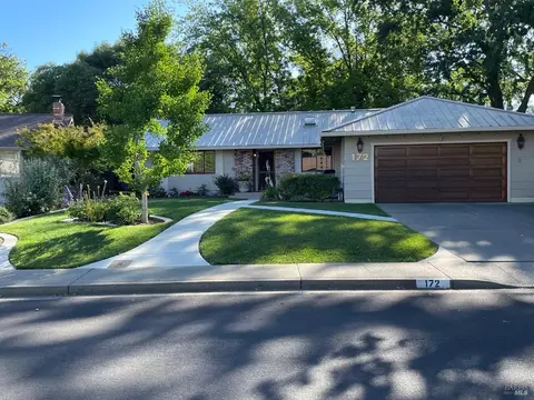 172 Cheyenne Dr, Vacaville, CA 95688