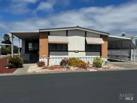 300 E H St #153, Benicia, CA 94510