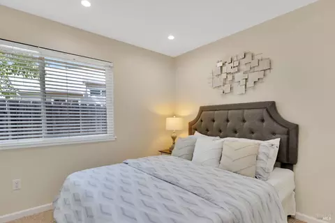 367 Seaport Dr, Vallejo, CA 94590 photo 17