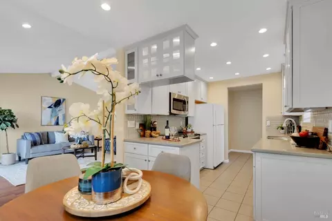 367 Seaport Dr, Vallejo, CA 94590