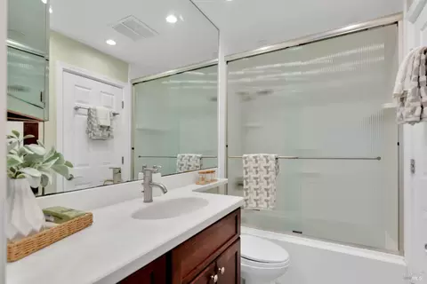 367 Seaport Dr, Vallejo, CA 94590 photo 19