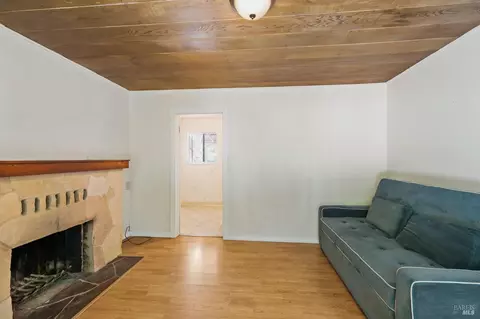 436 Charles St, Cloverdale, CA 95425 photo 3