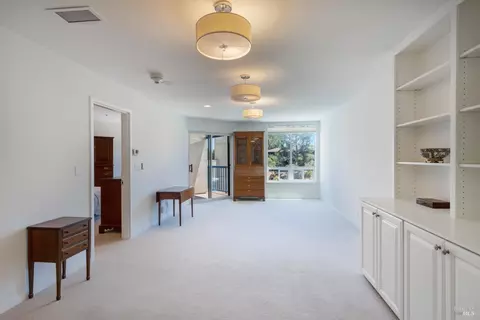 100 Thorndale Dr #403, San Rafael, CA 94903