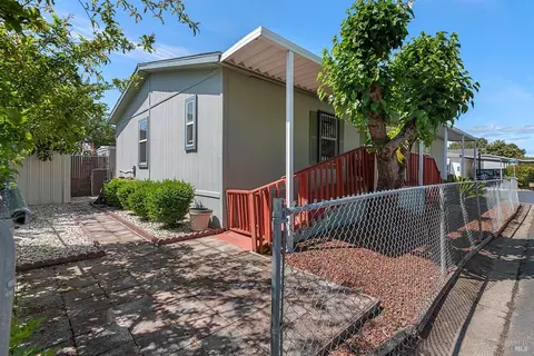 182 Jason St, Windsor, CA 95492 photo 7