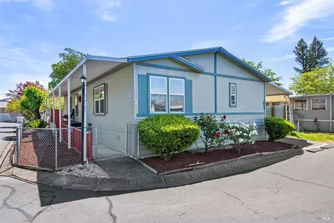 182 Jason St, Windsor, CA 95492