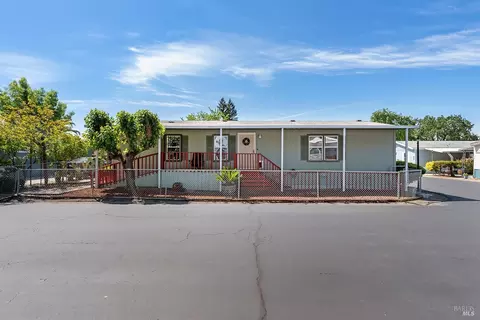 182 Jason St, Windsor, CA 95492 photo 2