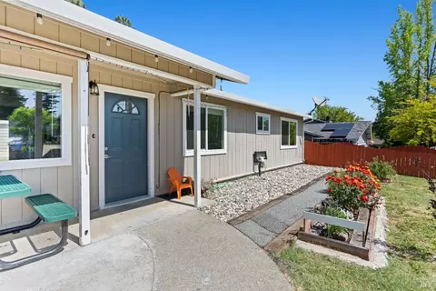 90 Nancy Ln, Willits, CA 95490 photo 2